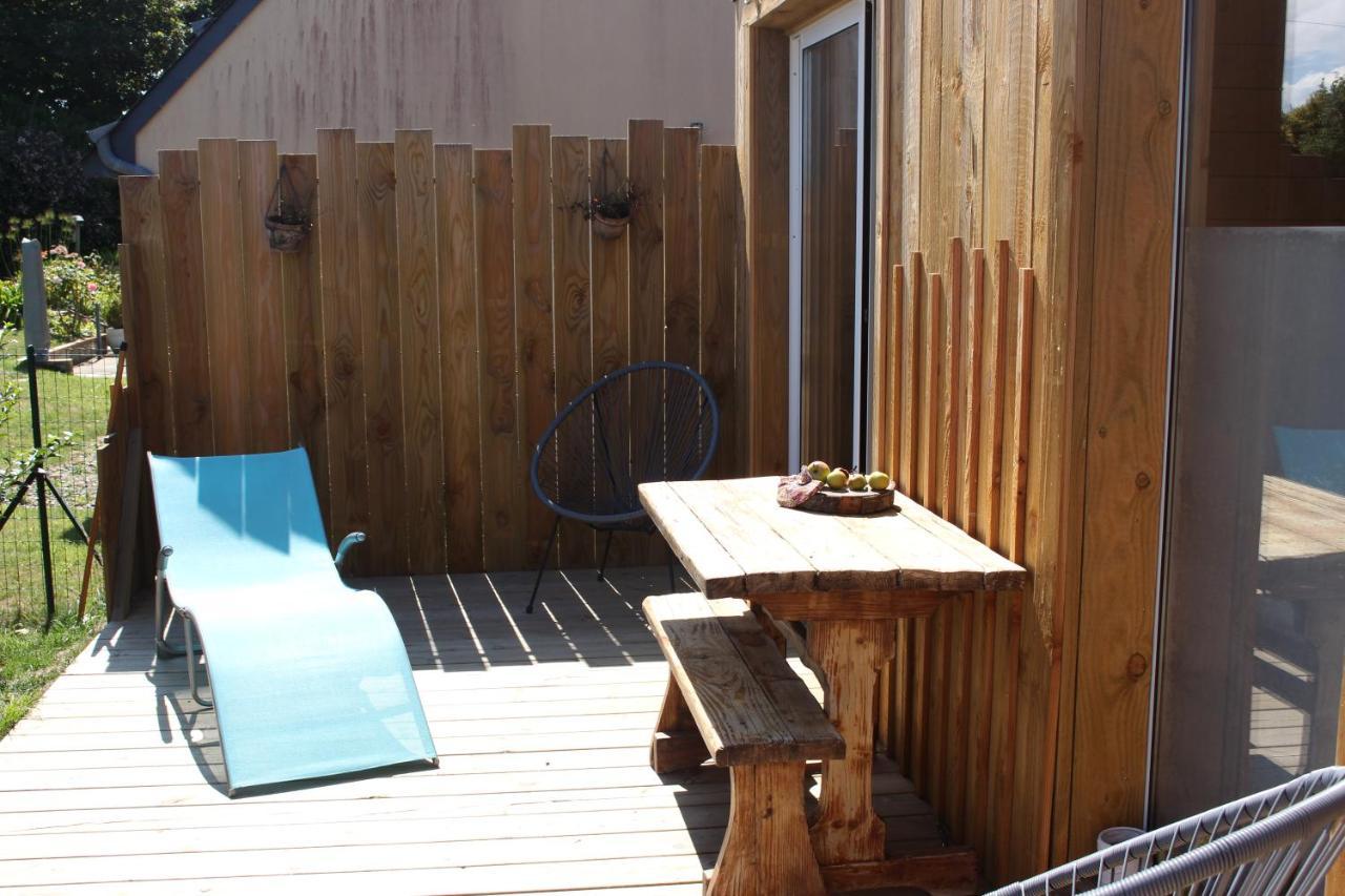 Adorable Cottage Perrosien dans jardin arboré Extérieur photo